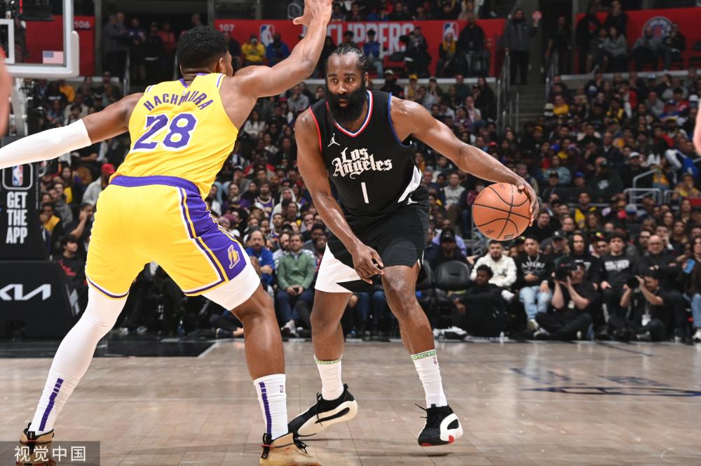 采访中进一 采访中进一