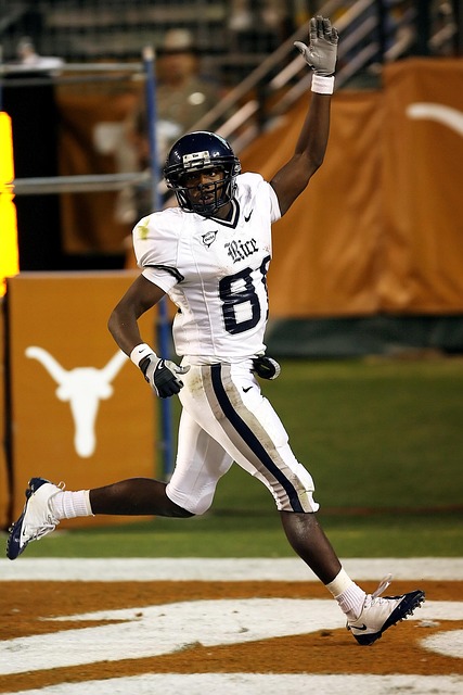 球员首秀即 球员首秀即